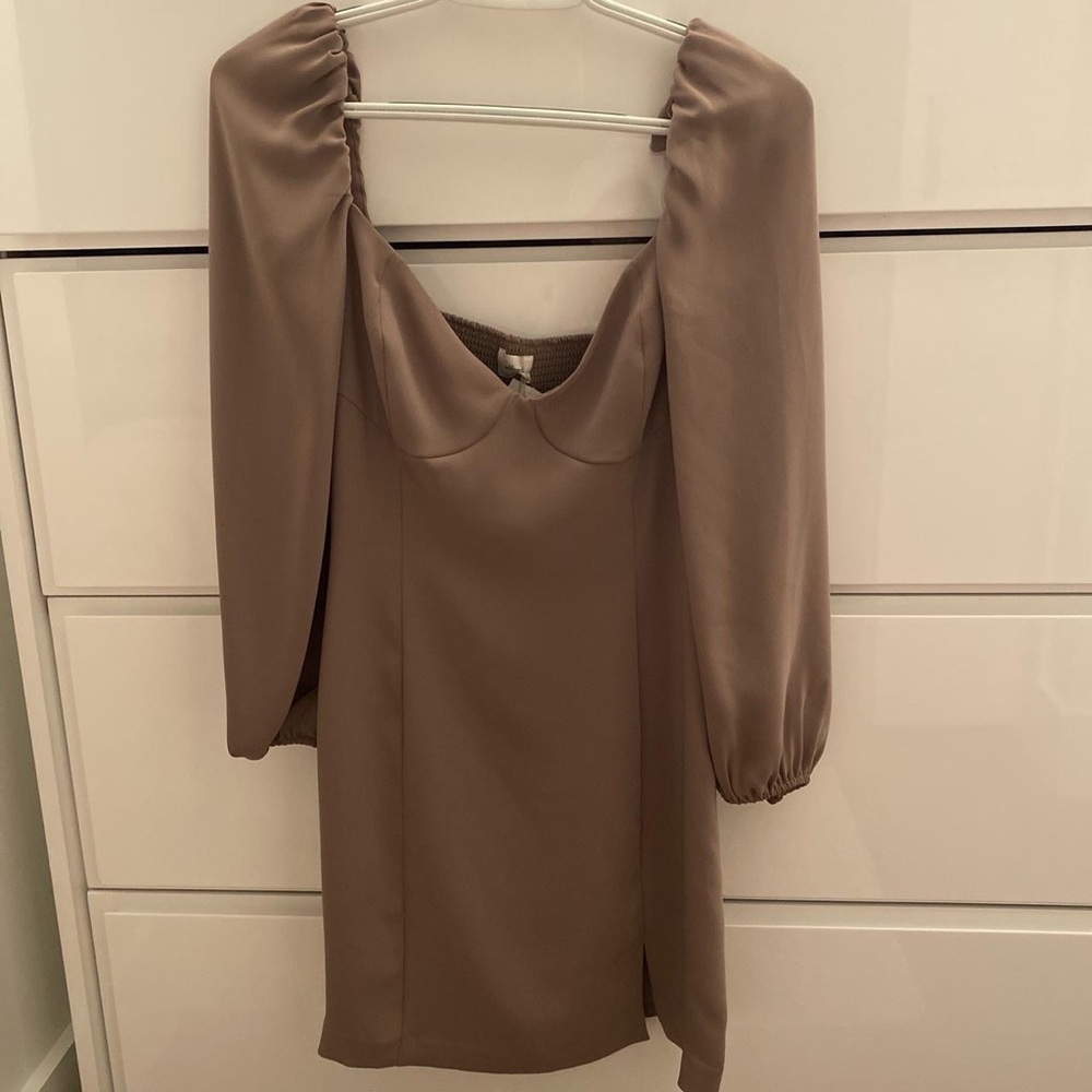 Aritzia Dress- NEW WITH TAGS